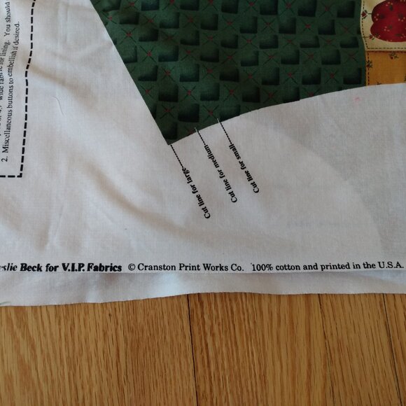 Vintage Country Bears Vest Sewing Pattern: Kitschy Cottagecore Fabric Panel - Picture 9 of 9